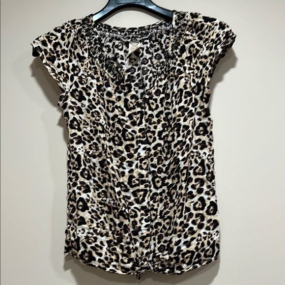 Faded Glory Tops - Faded Glory Black and Cream Ruched Cap Sleeve Blouse